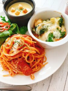 簡単ランチの強い味方!ケチャップナポリタンワンプレート【献立紹介】